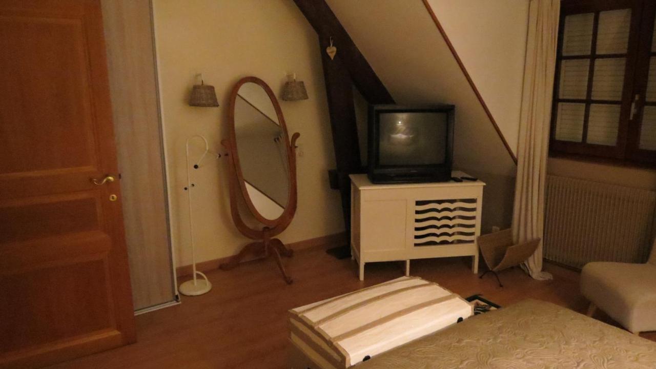La Capelle Maison Du Herisson מראה חיצוני תמונה