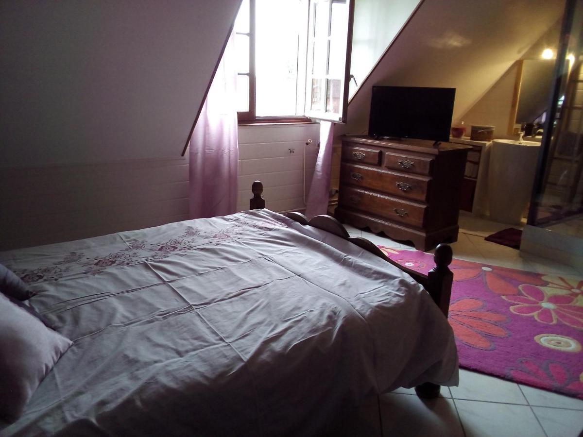 La Capelle Maison Du Herisson מראה חיצוני תמונה
